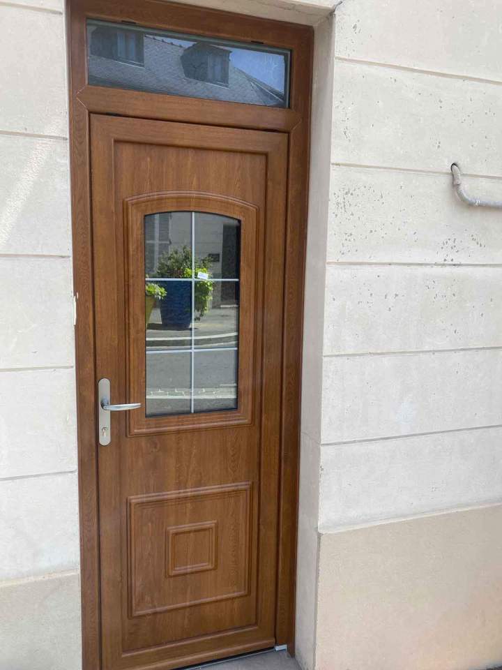 Installation porte Dhuizon